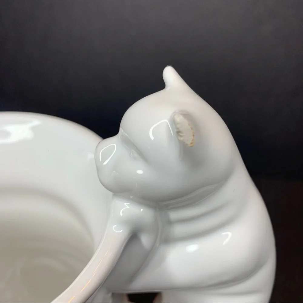 Williams Sonoma White Cat Pitcher Made in Italy